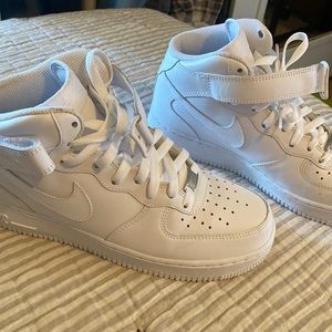 Women’s Air Force 1 ‘07 Mid